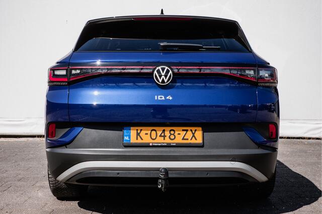 Volkswagen ID.4 First Pro 77 kWh SOH 89% Trekhaak/ Stoel-stuurverwarming/ Camera/ Navigatie/ Carplay/ Sfeerverlichting/ Full led/ 20" Lmv