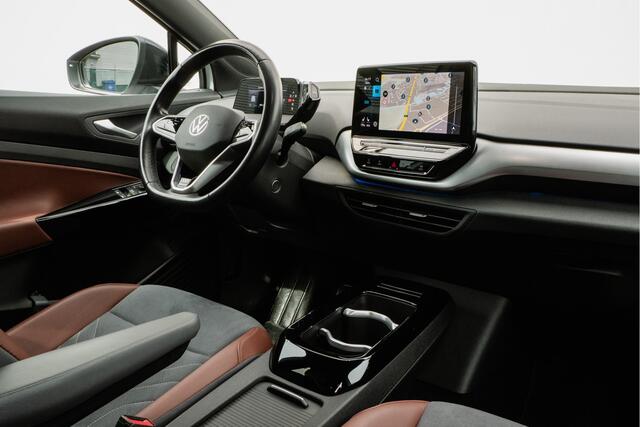Volkswagen ID.4 First 77 kWh SOH 84% Trekhaak/ Stoel-stuurverwarming/ Camera/ Navigatie/ Carplay