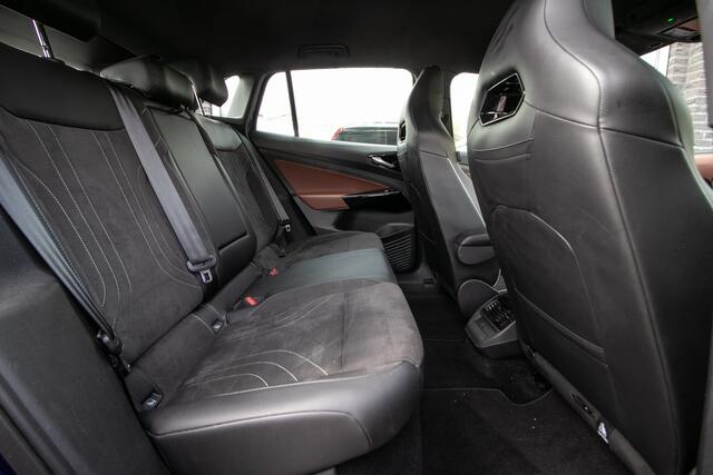 Volkswagen ID.4 Pro 77 kWh | Adapt Cruise | Android / Apple | Massagestoelen