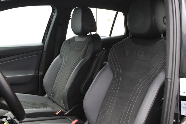 Volkswagen ID.4 Pro 77 kWh, Leder-Alcantara, Trekhaak, Carplay, Camera
