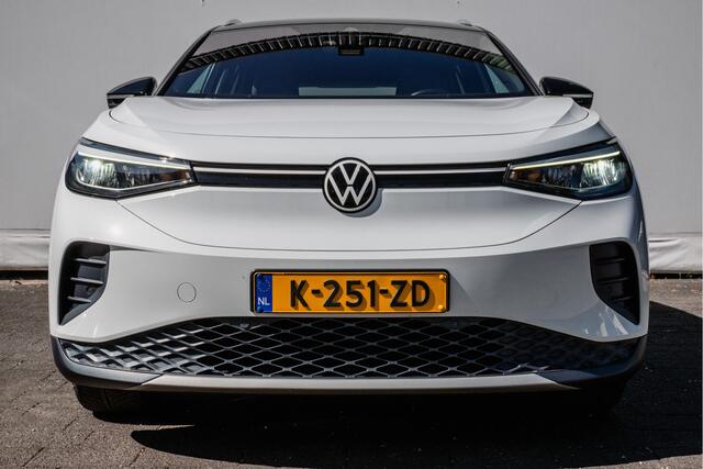 Volkswagen ID.4 First Pro 77 kWh SOH 90% Trekhaak/ Stoel-stuurverwarming/ Camera/ Navigatie/ Carplay/ Sfeerverlichting/ Full led/ 20" Lmv