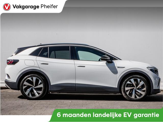 Volkswagen ID.4 First Pro 77 kWh SOH 90% Trekhaak/ Stoel-stuurverwarming/ Camera/ Navigatie/ Carplay/ Sfeerverlichting/ Full led/ 20" Lmv