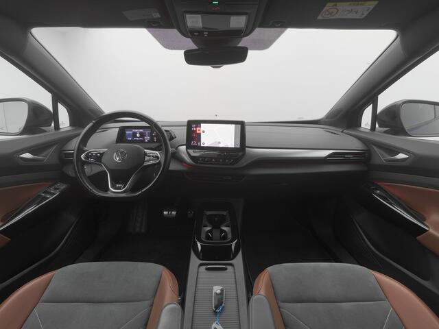 Volkswagen ID.4 First 77 kWh | CAMERA | ADAPTIVE | STOEL- EN STUURVERW.
