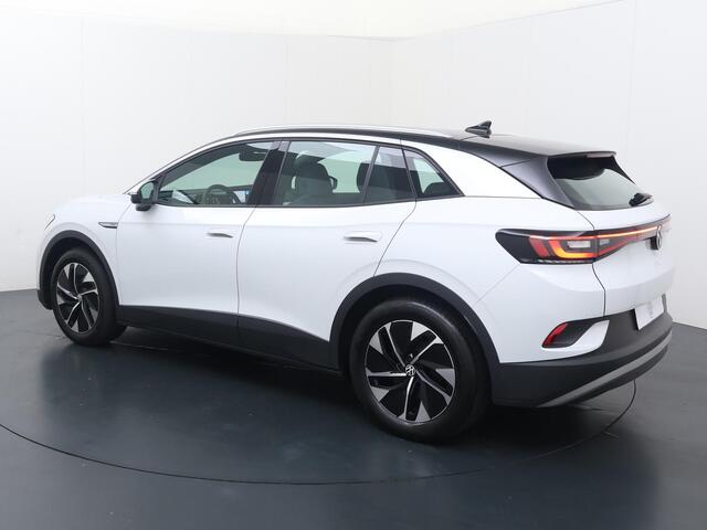 Volkswagen ID.4 Pro 77 kWh | 204 PK | SoH 92% | Trekhaak wegklapbaar | Warmtepomp | Parkeersensoren | Apple Carplay/Android Auto | 19" LM velgen |