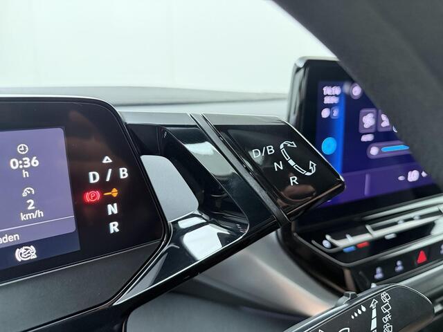 Volkswagen ID.4 Pro 77 kWh | 204 PK | SoH 92% | Trekhaak wegklapbaar | Warmtepomp | Parkeersensoren | Apple Carplay/Android Auto | 19" LM velgen |