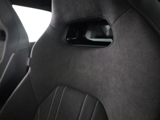 Volkswagen ID.4 Pro Limited Edition Plus 77 kWh accu 210 kW / 286 / Massage / Panoramadak / IQ-Light / CarPlay