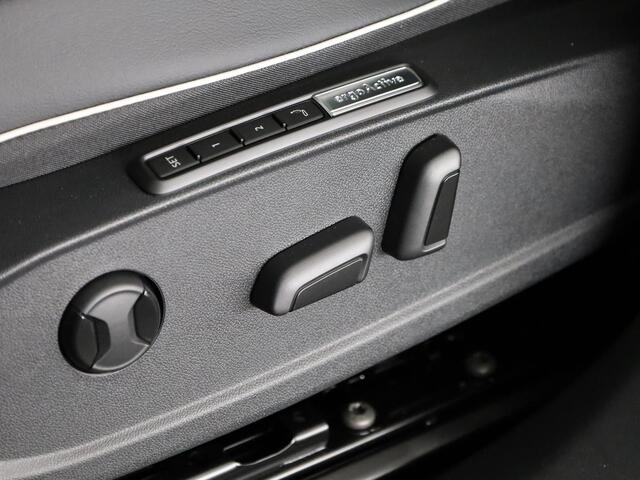 Volkswagen ID.4 Pro Limited Edition Plus 77 kWh accu 210 kW / 286 / Panoramadak / IQ-Lights / Massage