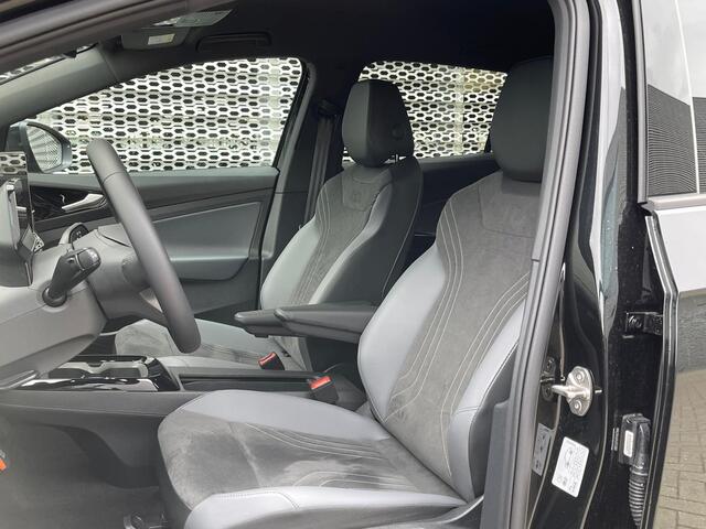 Volkswagen ID.4 Pro Limited Edition 286PK 77 kWh / Resterende Fabrieksgarantie / Trekhaak / 360° Camera / 20'' LMV / VW