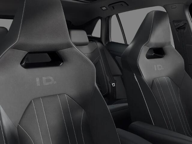 Volkswagen ID.4 Pro Limited Edition Plus 77 kWh accu 286 pk · Achteruitrijcamera · Draadloze telefoonlader · Trekhaak, elektrisch uitklapbaar ·