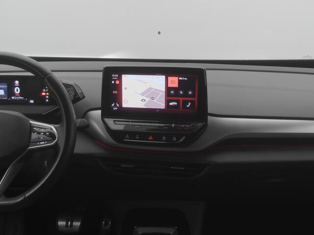 Volkswagen ID.4 First 77 kWh | CAMERA | ADAPTIVE | STOEL- EN STUURVERW. | TREKHAAK