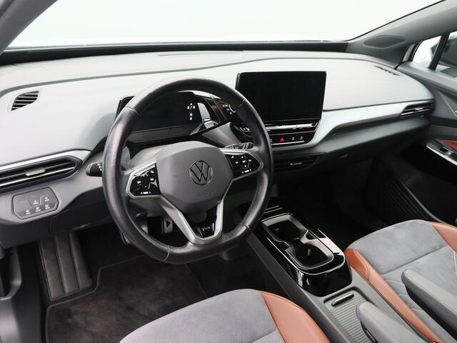 Volkswagen ID.4 First 77 kWh 204 Pk | Trekhaak | Adaptive Cruise | Stoel/Stuur Verwarming | Camera | CarPlay | 20 Inch | 104.081 Km !!