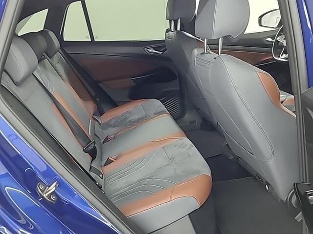 Volkswagen ID.4 FIRST 77 KWH I TREKHAAK I WARMTEPOMP I P-CAMERA I STOELVERWARMING