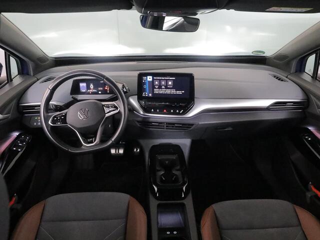 Volkswagen ID.4 First 77 kWh 204 pk | Navigatie | Parkeersensoren | Achteruitrijcamera | Lichtmetalen velgen 20" | Adaptieve cruise control |