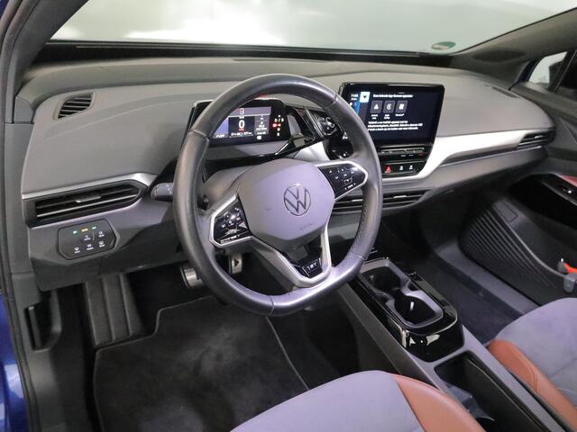 Volkswagen ID.4 First 77 kWh 204 pk | Navigatie | Parkeersensoren | Achteruitrijcamera | Lichtmetalen velgen 20" | Adaptieve cruise control |