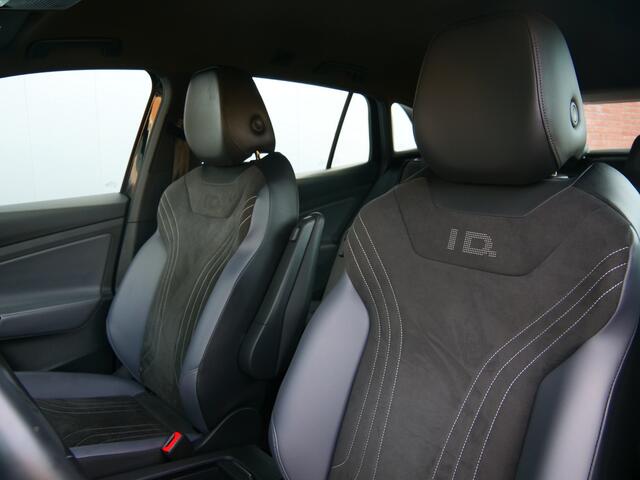 Volkswagen ID.4 Pure 52 kWh 170 Pk Automaat Navi / DAB / Apple Carplay / Camera / SOH 93,4%