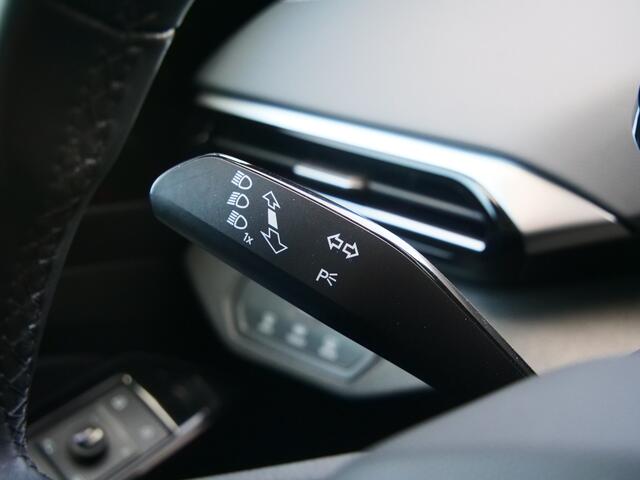 Volkswagen ID.4 Pure 52 kWh 170 Pk Automaat Navi / DAB / Apple Carplay / Camera / SOH 93,4%