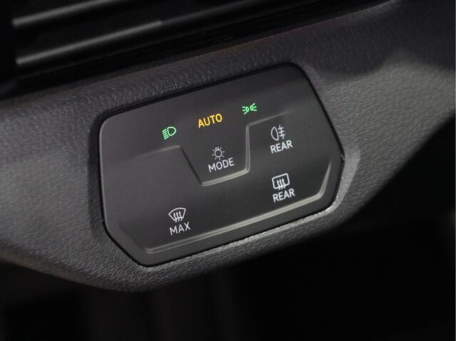 Volkswagen ID.4 Pure 52 kWh 18'' Lichtmetalen velgen Carplay 253