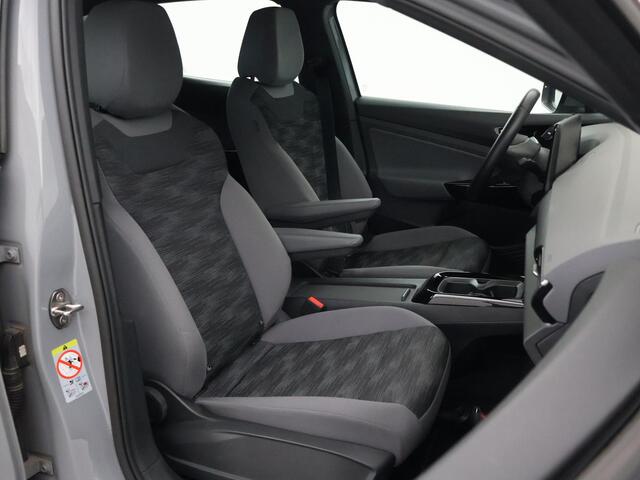 Volkswagen ID.4 PRO 77 kWh 204 PK MOONSTONE GREY + CAMERA | ADAPTIVE CRUISE | SFEER | STOELVERWARMING
