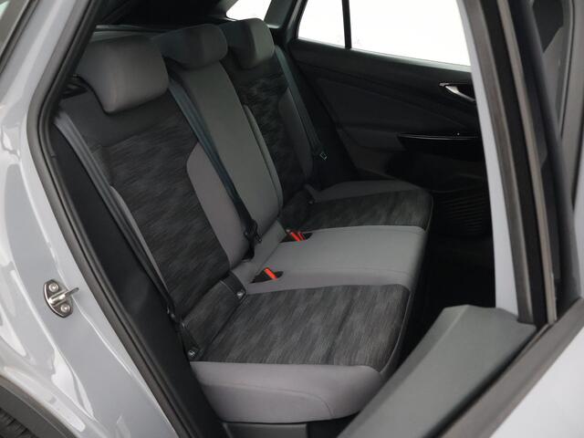 Volkswagen ID.4 PRO 77 kWh 204 PK MOONSTONE GREY + CAMERA | ADAPTIVE CRUISE | SFEER | STOELVERWARMING