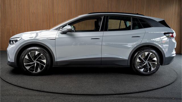 Volkswagen ID.4 Pure Performance Navi Climate Warmtepomp PDC 19" LM velgen Climate BTW auto!