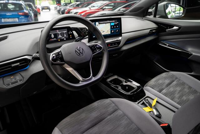 Volkswagen ID.4 Pure Performance Navi Climate Warmtepomp PDC 19" LM velgen Climate BTW auto!