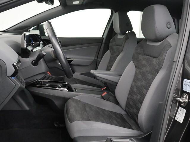 Volkswagen ID.4 Life 77 kWh | SOH 90.9% | Stoel & Stuurverwarming | Parkeerhulp | Adaptive cruise | navigatie | DAB+ | Carplay | Bluetooth | Climate control | Sfeerverlichting