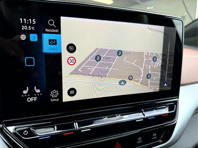 Volkswagen ID.4 Family 77 kWh SOH 91.7%, Panoramadak, Trekhaak, Camera, Stoelverwarming