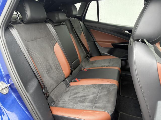 Volkswagen ID.4 SOH 93.6% Family 77 kWh Panoramadak Warmtepomp Adapt.Cruise Carplay