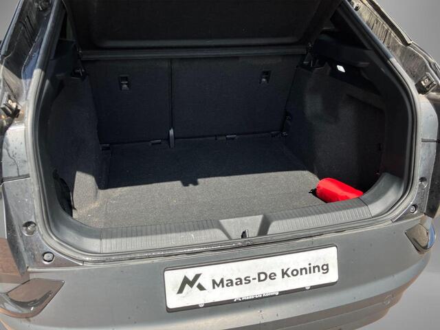 Volkswagen ID.4 Pro 77 kWh 204pk SOH 94,9% · Panoramadak · Apple/Android Car Play · Navigatie · Camera + P-Sensoren ·