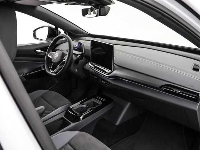 Volkswagen ID.4 Limited Edition 58 kWh accu 190 PK · Achteruitrijcamera · Draadloze telefoonlader · Trekhaak, elektrisch uitklapbaar · Voorraad OUTLET · Prijs is inclusief inruilpremie ·