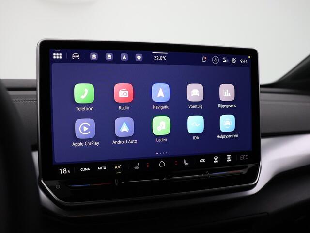 Volkswagen ID.4 Limited Edition 58 kWh accu 190 PK · Achteruitrijcamera · Draadloze telefoonlader · Trekhaak, elektrisch uitklapbaar · Voorraad OUTLET · Prijs is inclusief inruilpremie ·