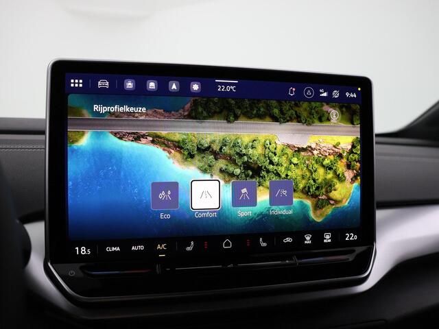 Volkswagen ID.4 Limited Edition 58 kWh accu 190 PK · Achteruitrijcamera · Draadloze telefoonlader · Trekhaak, elektrisch uitklapbaar · Voorraad OUTLET · Prijs is inclusief inruilpremie ·