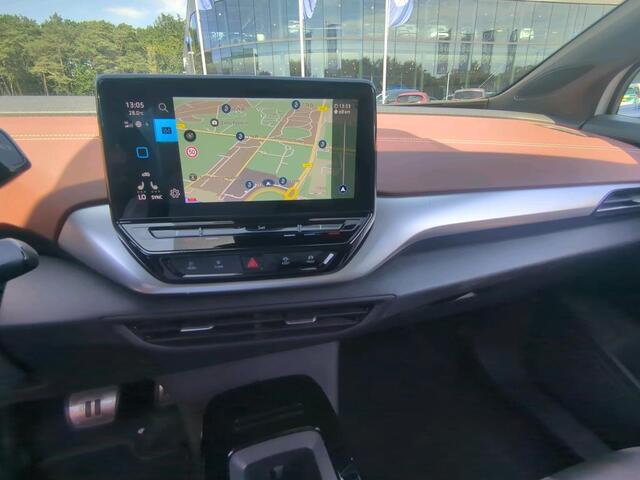 Volkswagen ID.4 Pure 52 kWh / SOH 92%/ AUTOMAAT/ WARMTEPOMP/ PANODAK/ NAVI/ CLIMATE/ STOELVERWARMING/ PARK. SENSOREN/ MULTIMEDIA