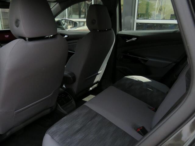 Volkswagen ID.4 LIFE PRO 77 KWH / Stoelverw. / Navi / Carplay / BOVAG garantie
