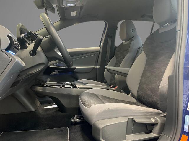 Volkswagen ID.4 Pro Business Advantage 77 kWh 204pk · SOH 95,8% · Inklap. Trekhaak · Warmtepomp · Stuur- & Stoelverwarming · 20"Velgen · ACC · Apple/Android Car Play ·