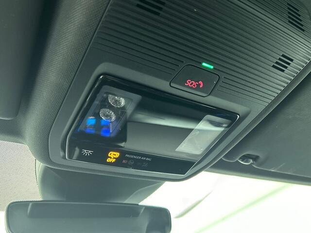 Volkswagen ID.4 Life 77 kWh Style Pack Navigatie Apple Carplay/Android Auto Adaptive Cruise Control Parkeersensoren Stoel- en stuurverwarming Full Led Climate Control Lichtmetalen velgen