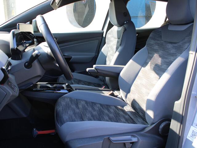 Volkswagen ID.4 Pro 77 kWh | STOEL & STUURVERWARMING | APPLE CARPLAY / ANDROID AUTO | ADAPTIEVE CRUISE CONTROL |