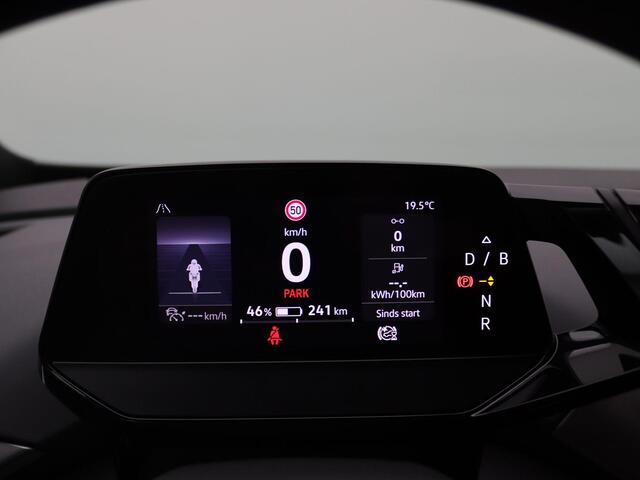 Volkswagen ID.4 Pro Advantage 77 kWh 204PK Aut. SOH 99,61%, Trekhaak, Panorama Dak, Keyless, Achteruitrijcamera, Navi, Stoelverwarming, 19" LM Velgen, Adaptieve Cruise Control, Matrix Led-Verlichting