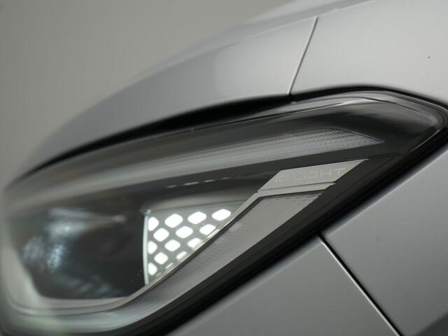 Volkswagen ID.4 GTX 4Motion 77 kWh 300pk Dealer O.H. | Trekhaak Af Fabriek | Panodak | Adaptive Cruise | Camera | IQ Light | Sportstoelen & Stuur Verwarmd | Keyless | Sfeerverlichting | Apple Carplay | Navigatie | DAB | 20"L.M |