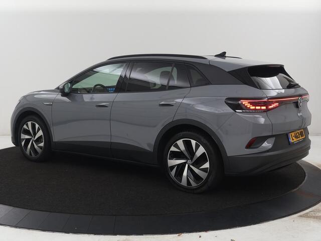 Volkswagen ID.4 Family 77 kWh | SOH 91,3% | Panoramadak | Leder/alcantara | Stuur/stoel verwarming | Sfeerverlichting | Carplay | Adaptive cruise | Camera | Park assist | Trekhaak