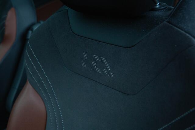 Volkswagen ID.4 Family 77 kWh , Panoramadak, Stoel/stuurverwarming, Adaptive Cruise control, Apple Carplay