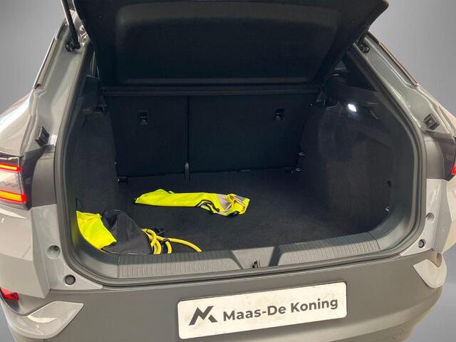 Volkswagen ID.4 Pro 128KW/174PK 77 kWh · SOH 95,6% · Camera · Warmtepomp · Apple/Android Car Play · Parkeer Sensoren · Fabrieksgarantie t/m 23-05-2027 of 100.000KM ·