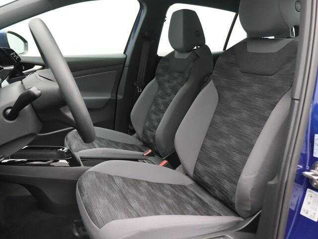Volkswagen ID.4 Pro Advantage 77 kWh 204PK Aut. SOH 95,26%, Trekhaak, Keyless, Achteruitrijcamera, Navi, 19" LM Velgen, Adaptieve Cruise Control,