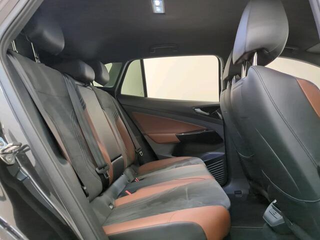Volkswagen ID.4 PRO 77 KWH (97% SOH) I STOELVERWARMING I P-CAMERA I KEYLESS ENTRY I CARPLAY