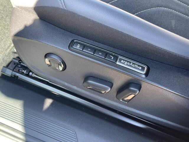Volkswagen ID.4 Pro Performance 204pk | 77kWh | ACC | Elek Sportstoelen | Camera