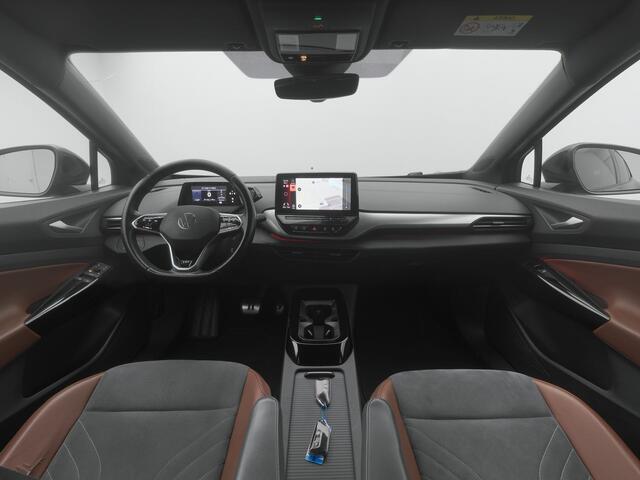Volkswagen ID.4 First 77 kWh | EXPORT ¤14.800 Netto | CAMERA | ADAPTIVE | STOEL- EN STUURVERW.
