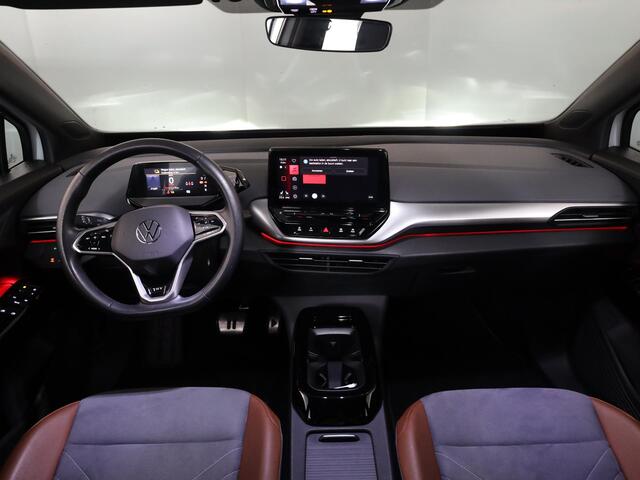 Volkswagen ID.4 Pro 77 kWh 204 pk | Navigatie | Warmtepomp | Trekhaak (wegklapbaar) | Parkeersensoren | Achteruitrijcamera |