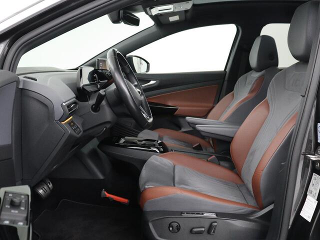 Volkswagen ID.4 First Max 77 kWh | SOH 91,7% | Memory | Panoramadak | Half leder | Head-up | Stoelverwarming | Adaptive cruise | Lane assist | Sfeerverlichting | Carplay | 360 camera | Elektrische achterklep