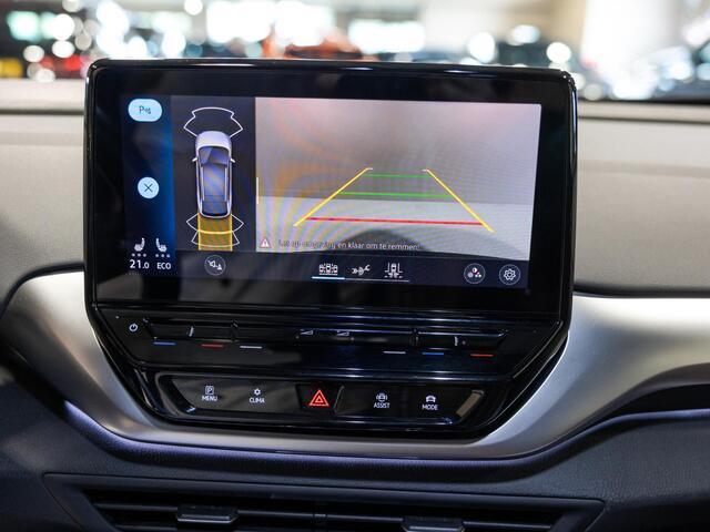 Volkswagen ID.4 First 77 kWh SOH 92% / 204pk / Warmtepomp / Stoelverwarming / Achteruitrij camera /