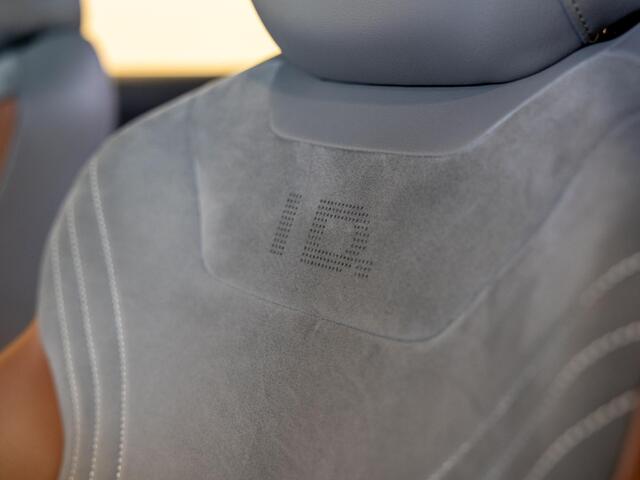 Volkswagen ID.4 First 77 kWh SOH 92% / 204pk / Warmtepomp / Stoelverwarming / Achteruitrij camera /